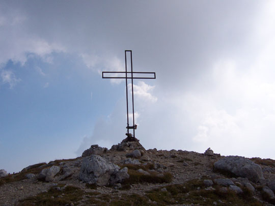La croce a Cima Caldiera